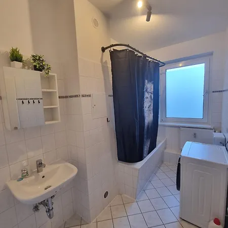 Upside Living - Fuer Monteure Apartment *
